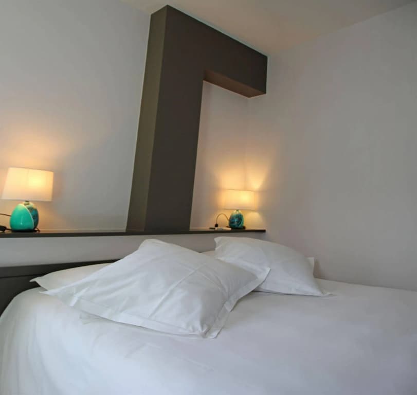 Hôtel Beau Rivage - Photo 2