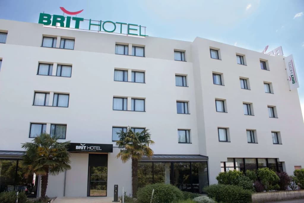 Brit Hotel Nantes La Beaujoire Parc Expo - Photo 1