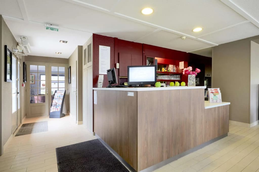 Kyriad Direct Epinal - Photo 2