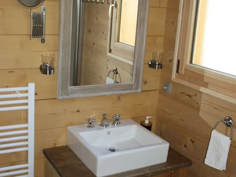 Luxurious Chalet in Le Chinaillon with Sauna - Miniature 8