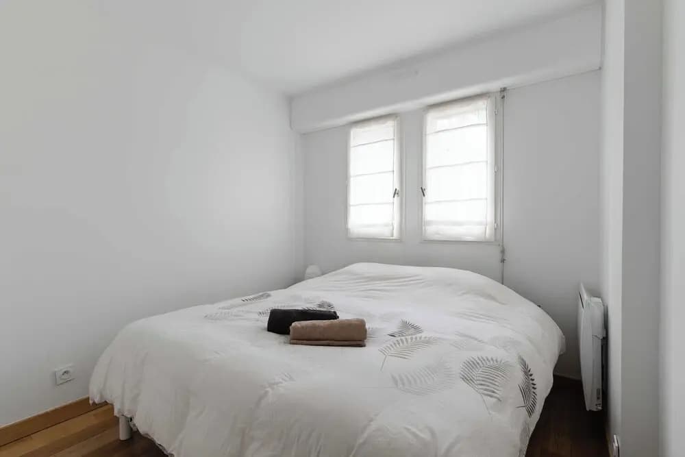 3 Bedroom Apartment With Garden and Swimming Pool - Photo 2