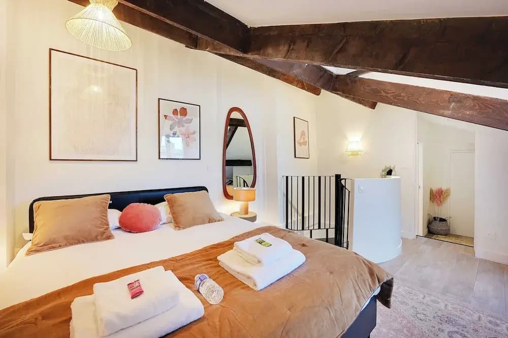Charming Duplex in Marais for 2 People - Miniature 6