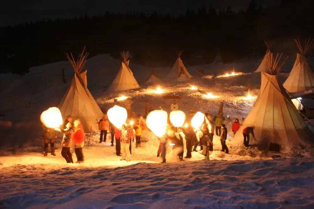 Village Tipi - Miniature 8