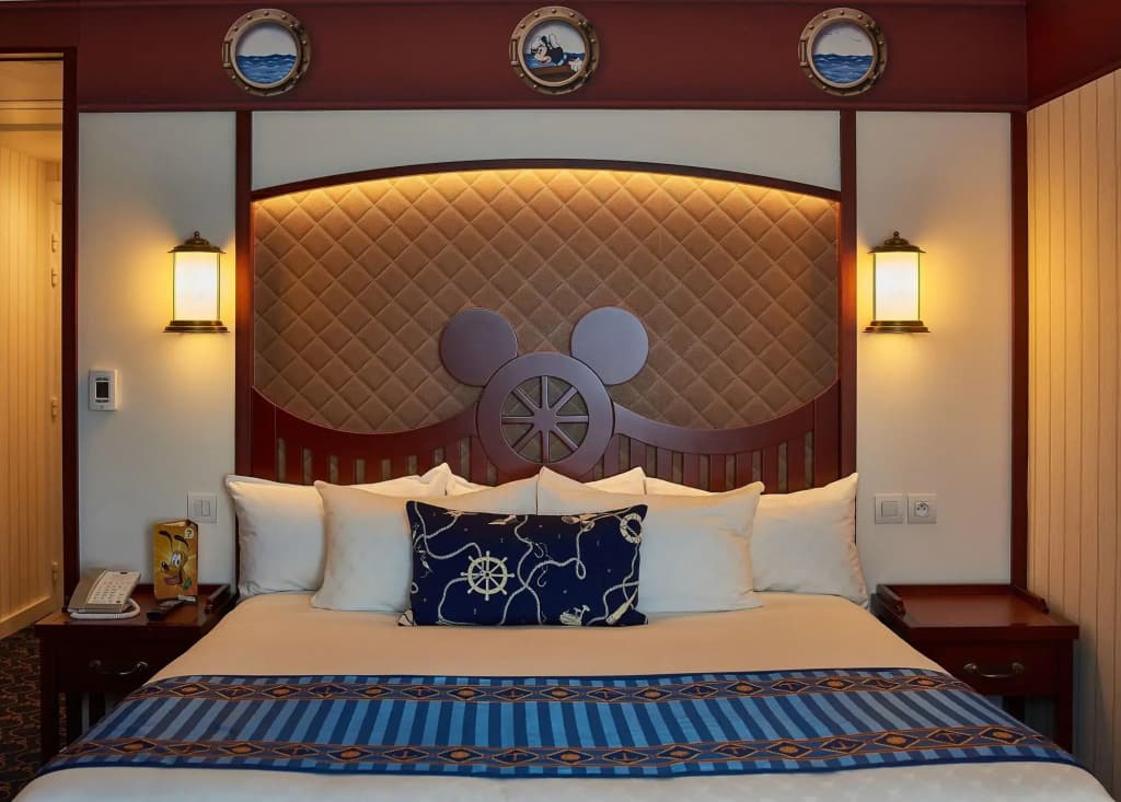 Disney Newport Bay Club - Photo 3