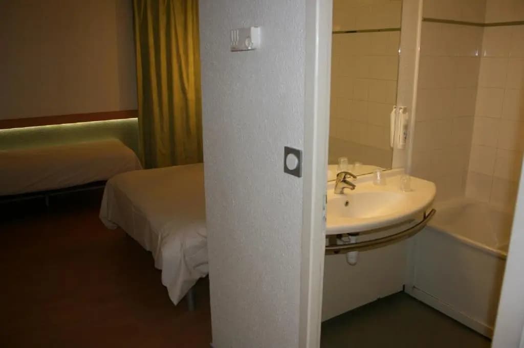 ibis budget Cannes Mougins - Miniature 8
