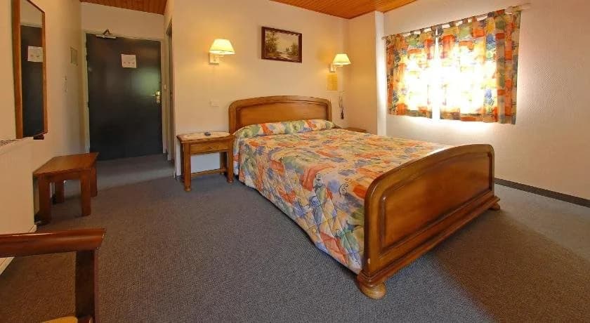Hotel Le Rochefort - Photo 2