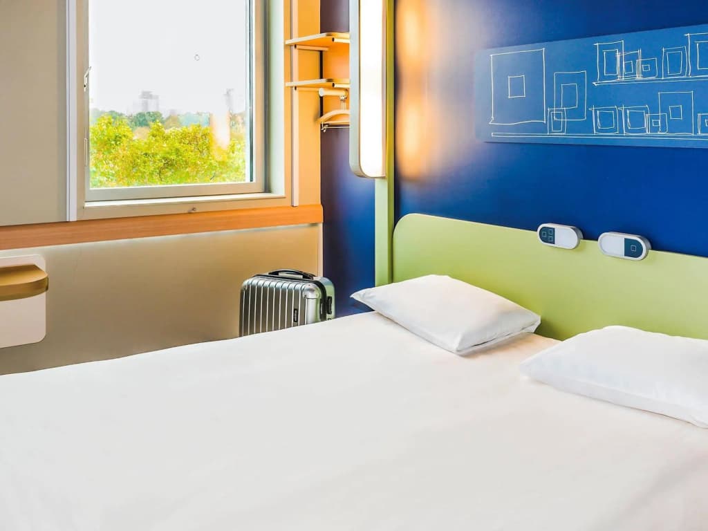 ibis budget Bezons Rives de Seine - Photo 3