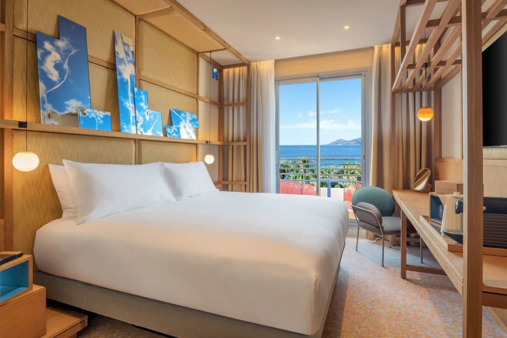 Canopy by Hilton Cannes - Photo 2