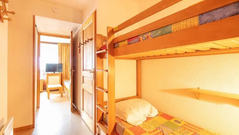 Apartment in France Near Ski Resort - Photo 2