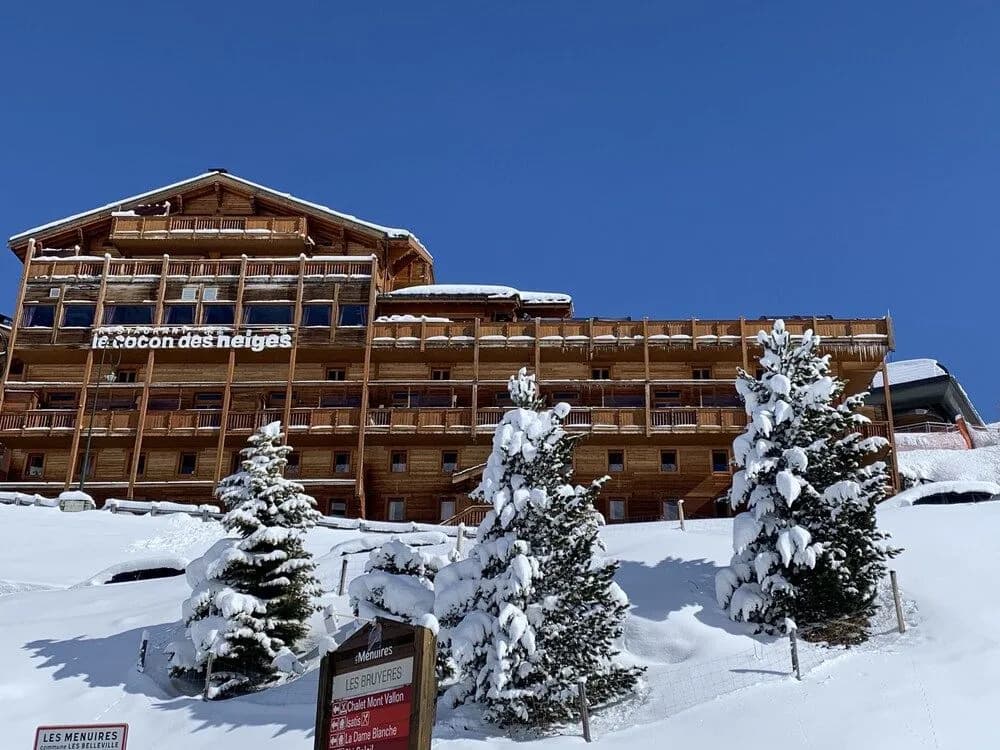 L'Isatis Chalet Hotel - Photo 1