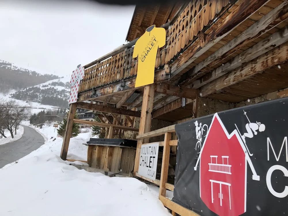 Mountain Chalet - Photo 1