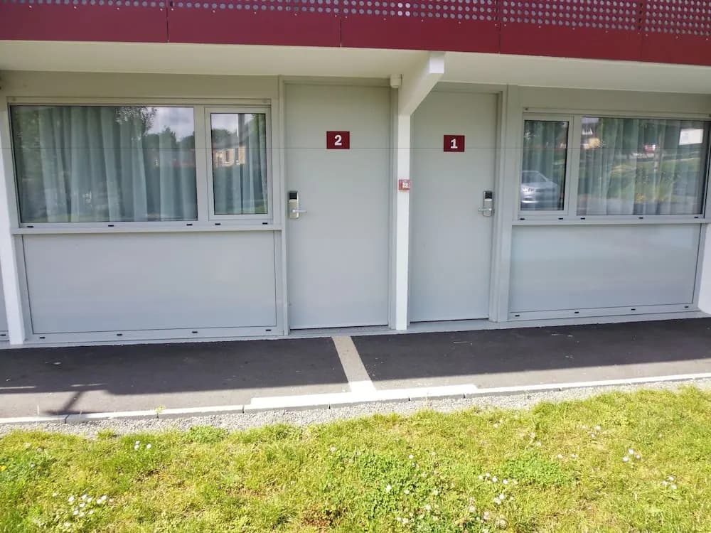 Brit Hotel Mayenne - Photo 1