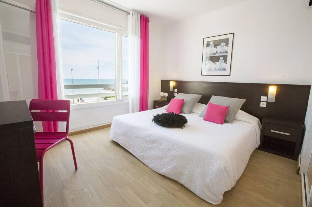 Hotel & Appartements Le Grand Large bord de mer - Photo 3