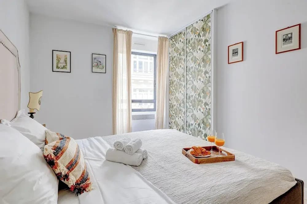 Stylish 2BR Near Faubourg Saint-Honoré - Photo 3