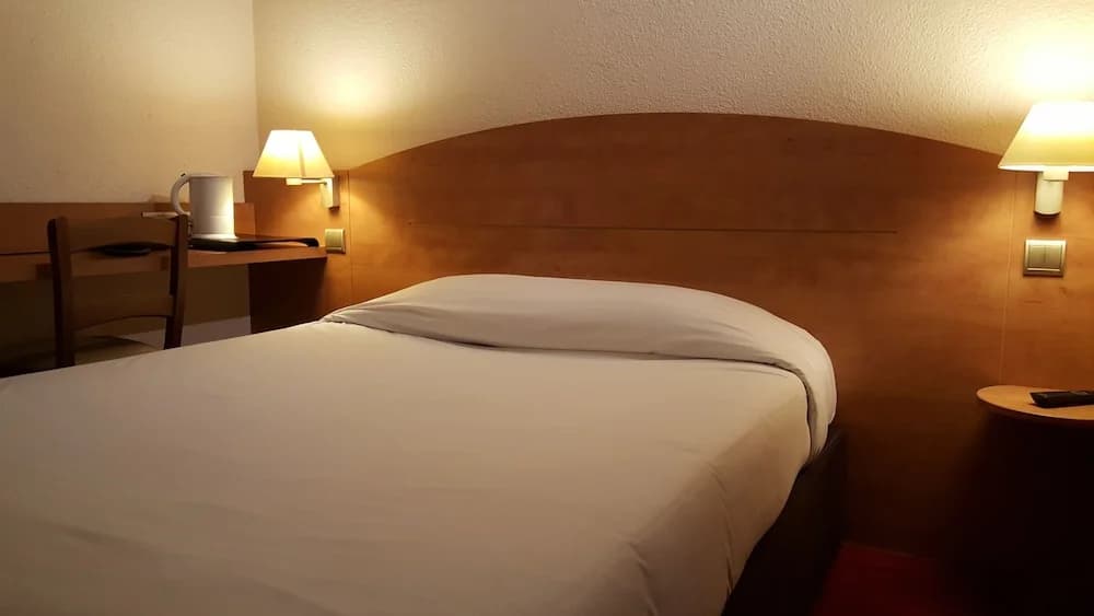 Mondhotel Chelles - Miniature 6