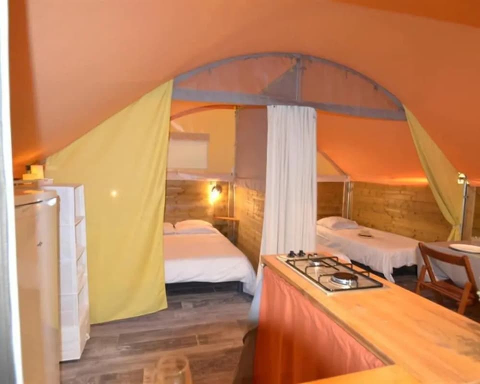 Camping des Rives des Corbieres - Miniature 6