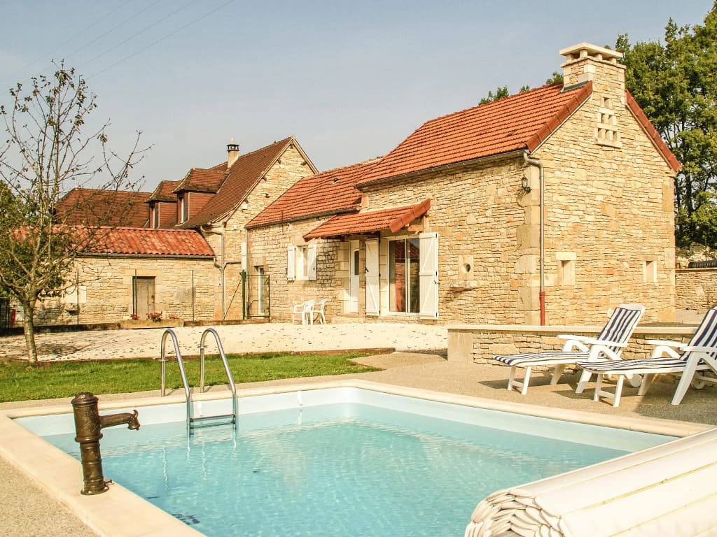 Beautiful Holiday Home in Cressensac with Swimming Pool - Miniature 8