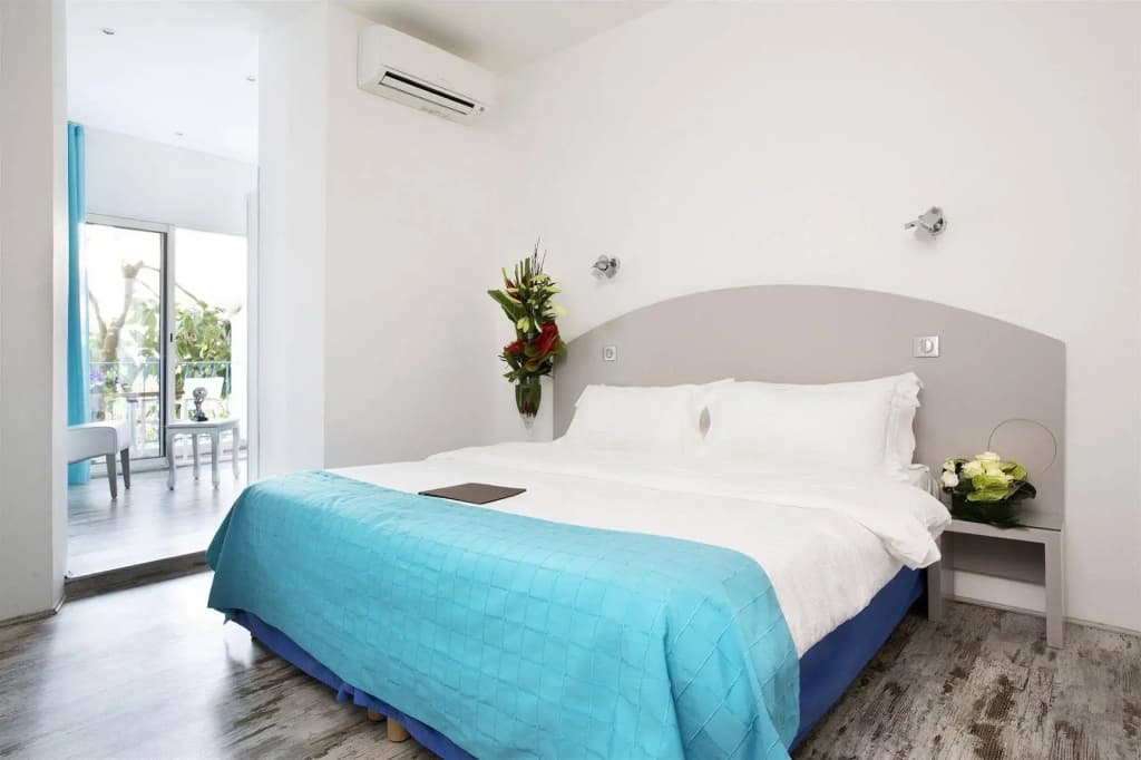 Hotel La Villa Juan Beach - Photo 5