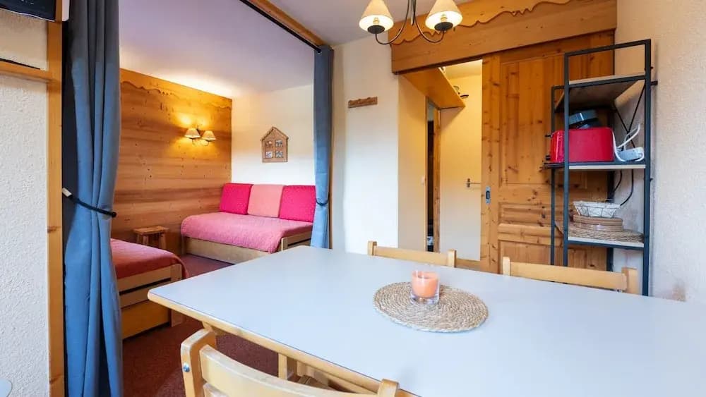 Apartment in Doucy Near Ski Slopes - Photo 3