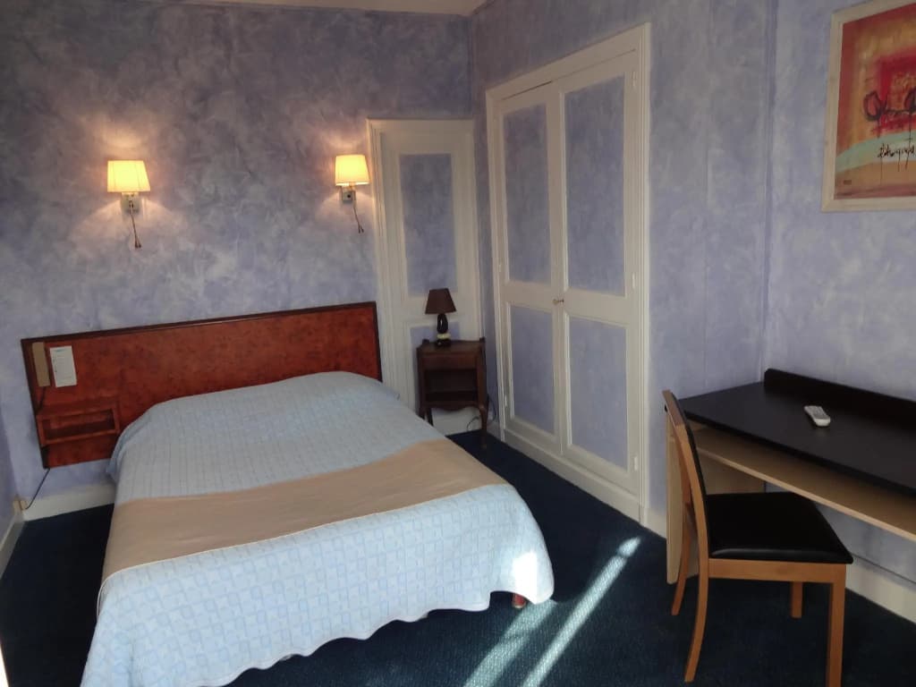 La Champagne Ardenne Hôtel - Photo 2