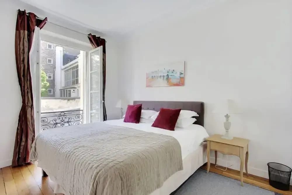Eiffel Market Charming 2 Bed Apt Near Invalides - Photo 3