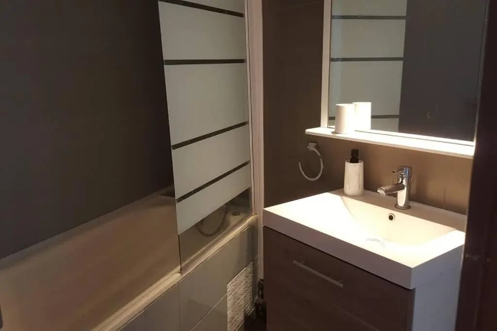 Joli appartement à 300 m de la plage - Photo 4