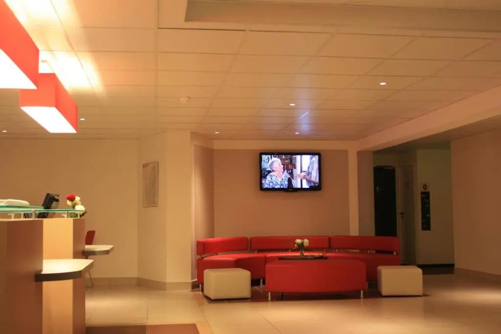 ibis Loriol Le Pouzin - Photo 2