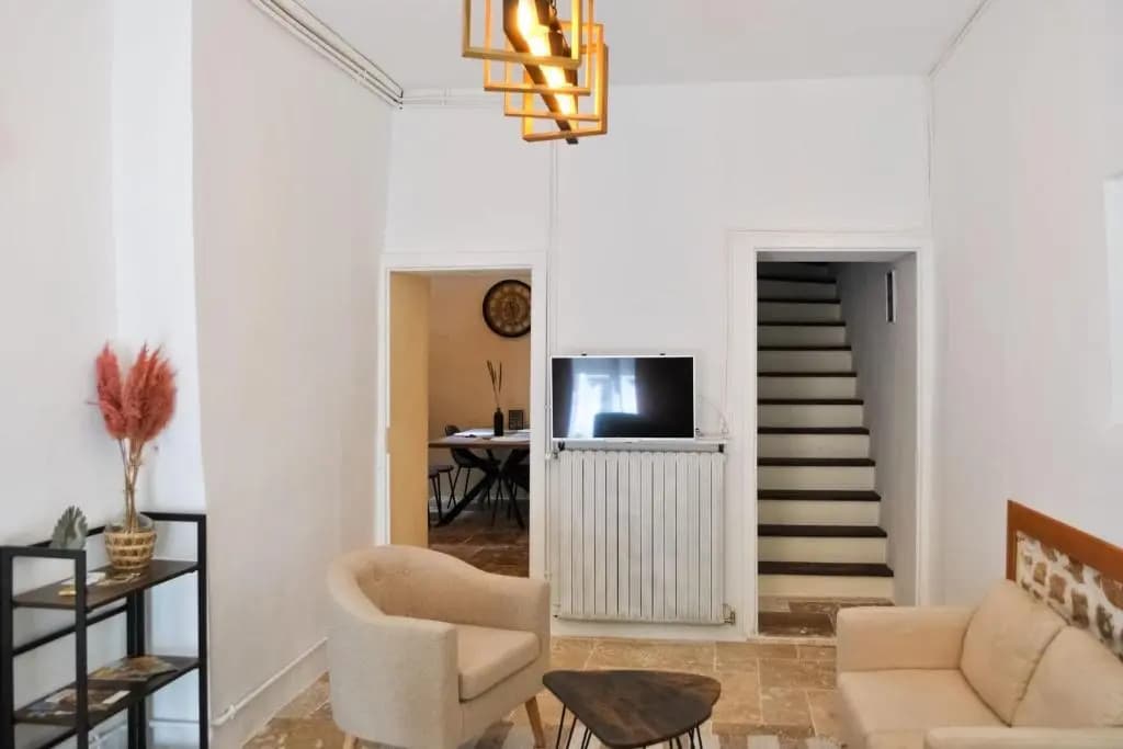 Detached house 2 minutes from the centre of Sarlat la Caneda - Miniature 6