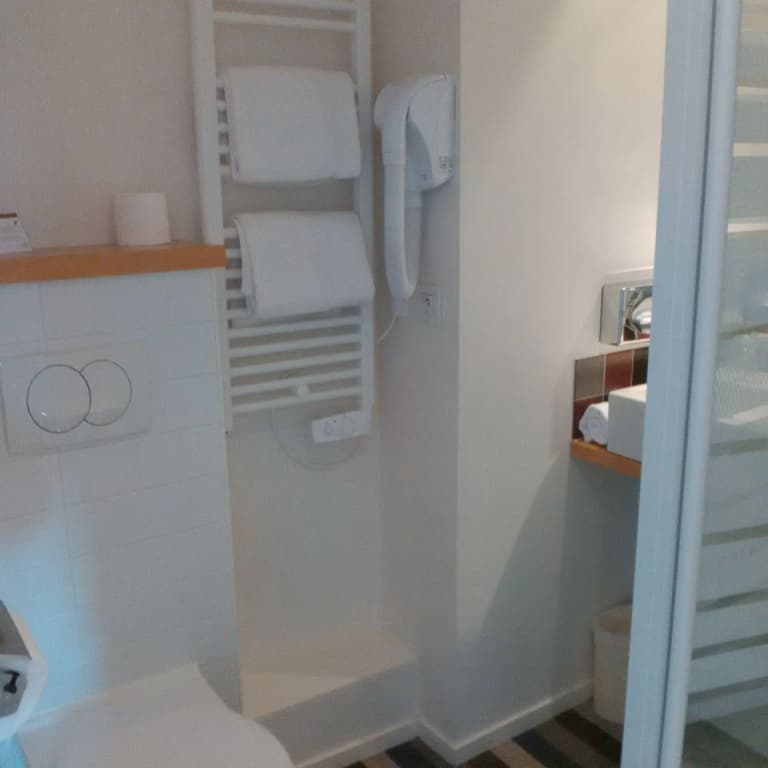 ibis Styles Saint-Jean-de-Luz Donibane - Miniature 8