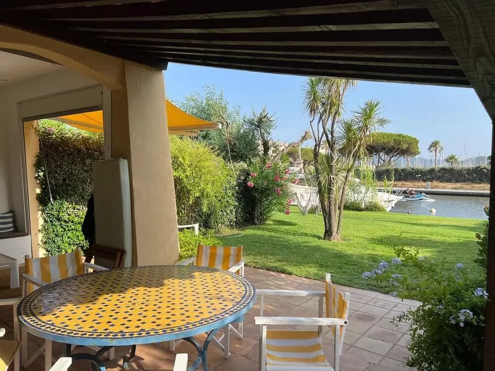 Lovely Holiday Apartment by the sea in Grimaud - Miniature 6