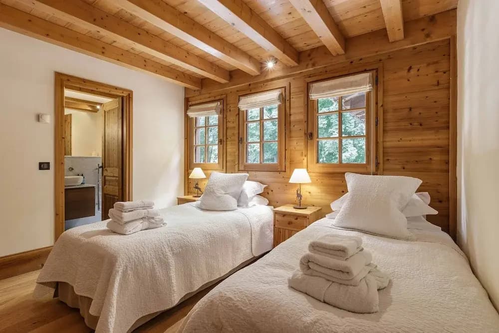 Magnificent Chalet Valhalla 5 Central Chamonix - Photo 5