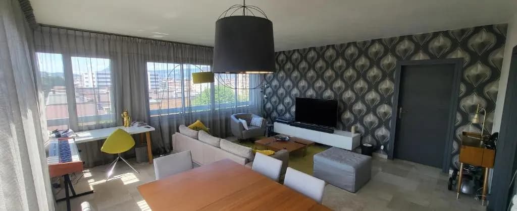 Appartement Lumineux de 90 m2 situé en centre ville - Photo 3