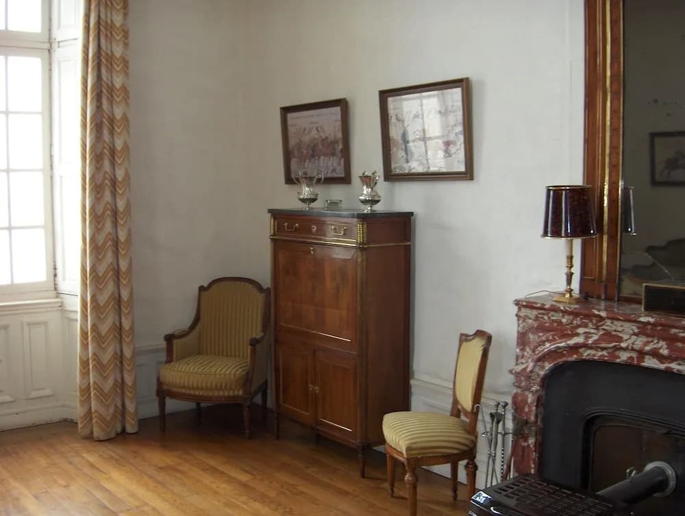 Château de Joyeux - Chambres D'hôtes - Photo 2