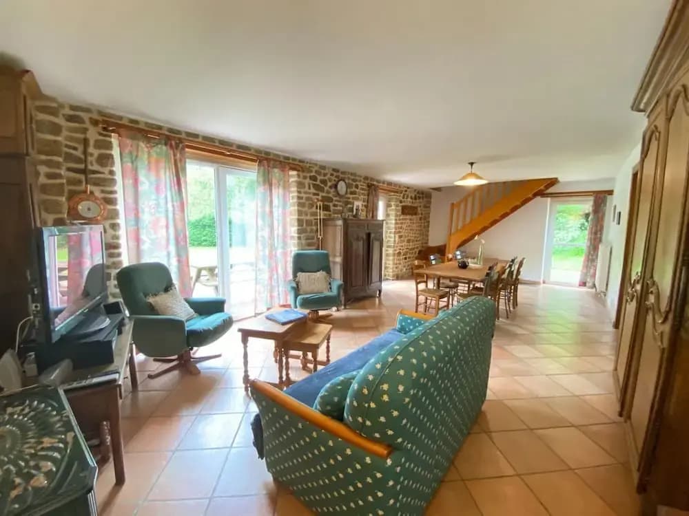 Charming Farmhouse Near the bay of Mont St Michel - Photo 4