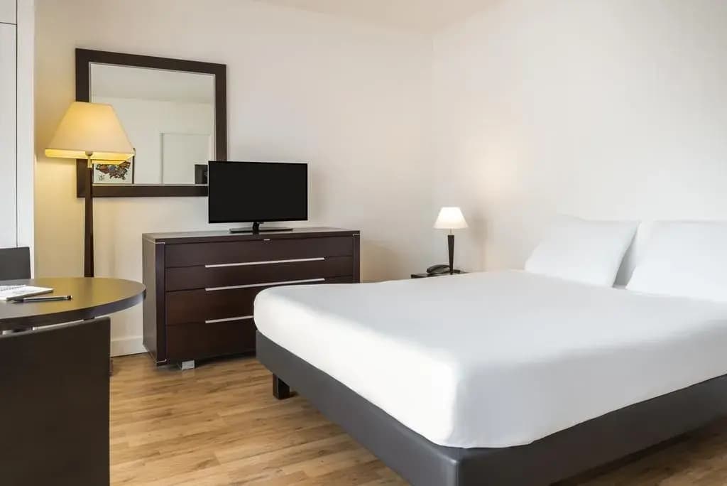 Aparthotel Adagio access Paris Tour Eiffel Saint-Charles - Photo 3