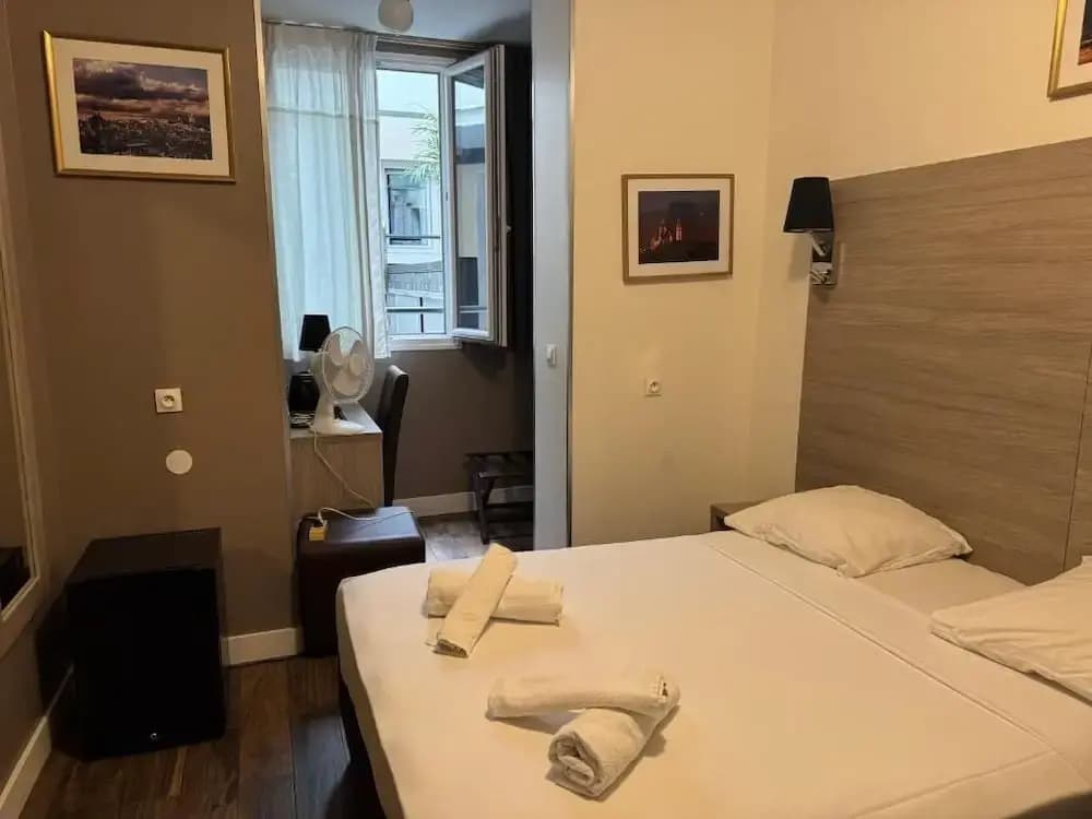 Paris Rooms & Dreams Hotel - Photo 1