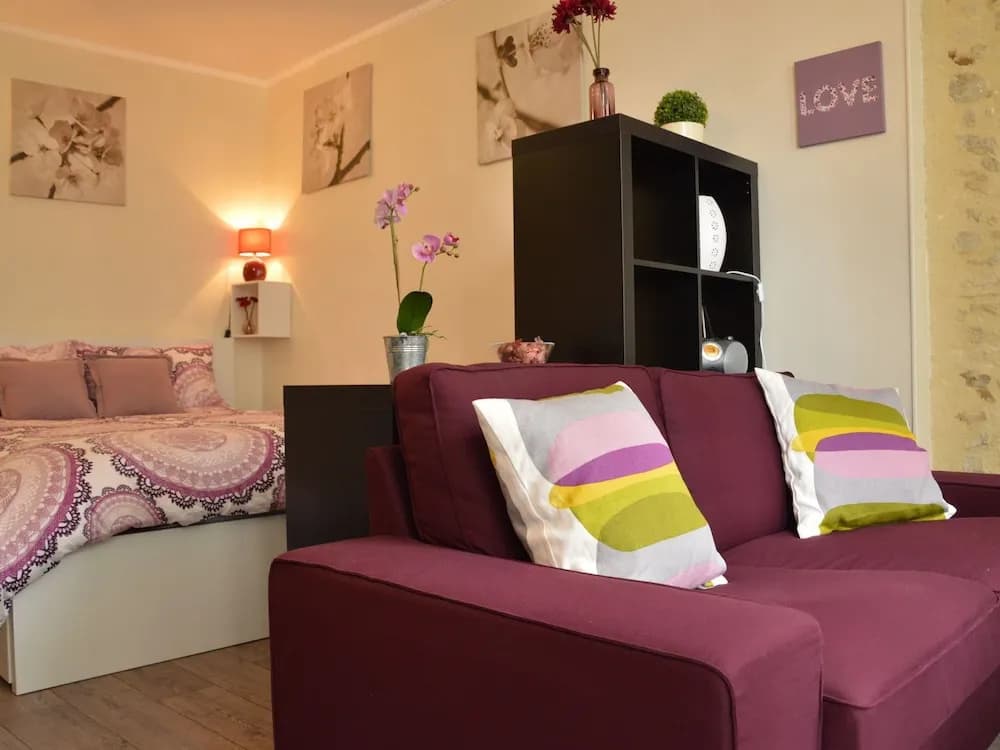Modern Apartment in Bayeux near Sea - Photo 3