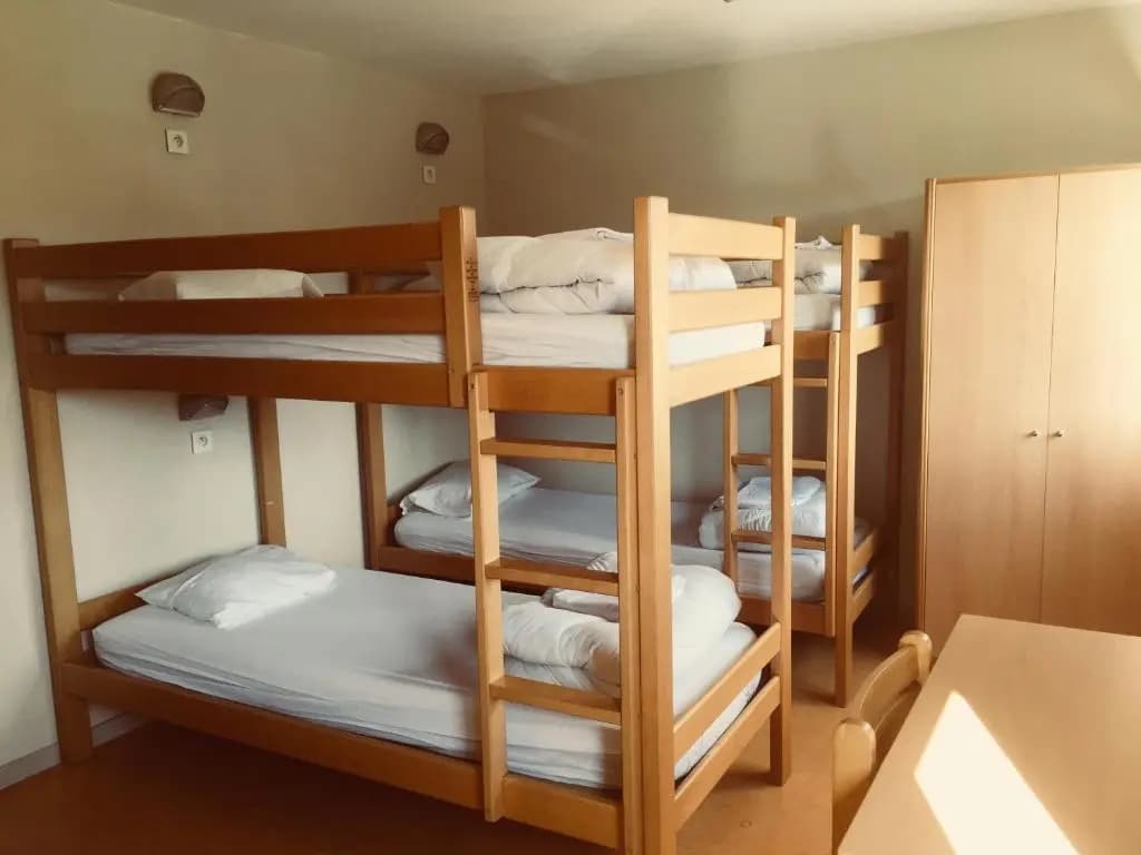 Auberge de Jeunesse HI Pontarlier - Photo 2