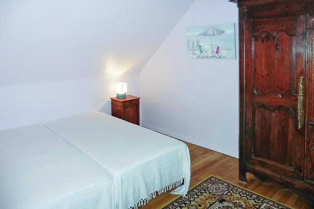 Holiday Home in Brittany Near Sandy Beaches - Photo 4