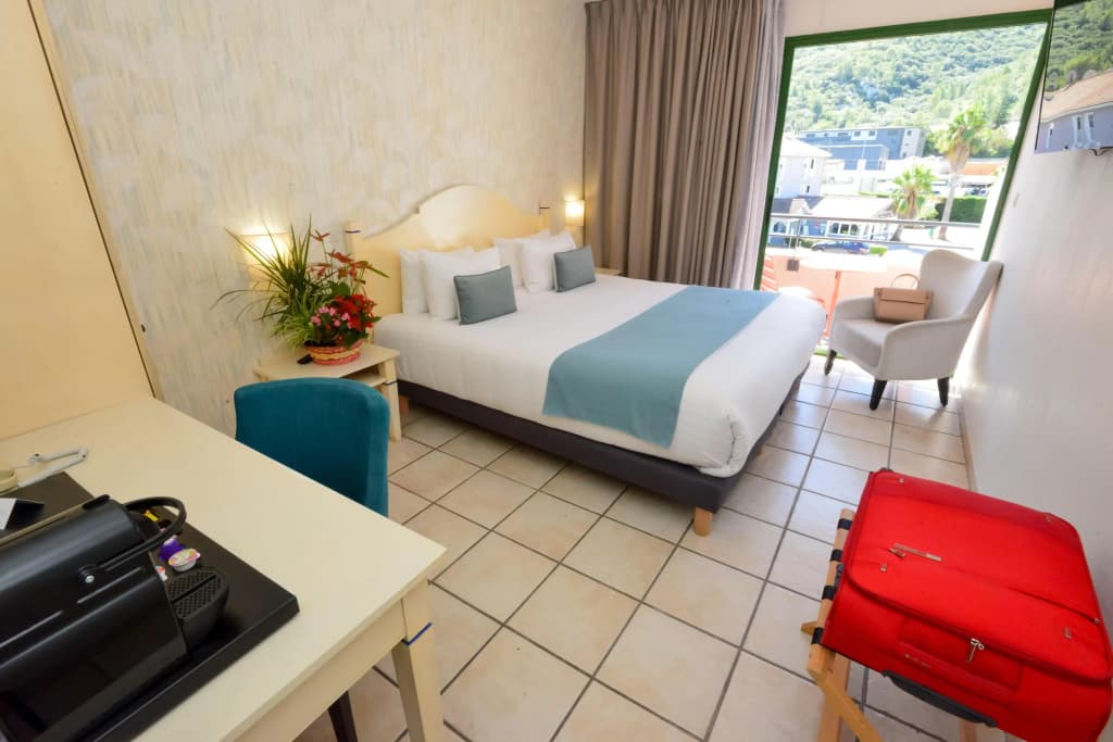 Sure Hotel by Best Western Gemenos en Provence - Photo 3