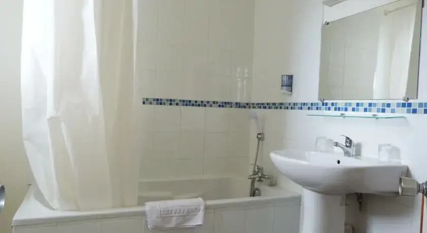 Hotel Iguzkian - Miniature 7