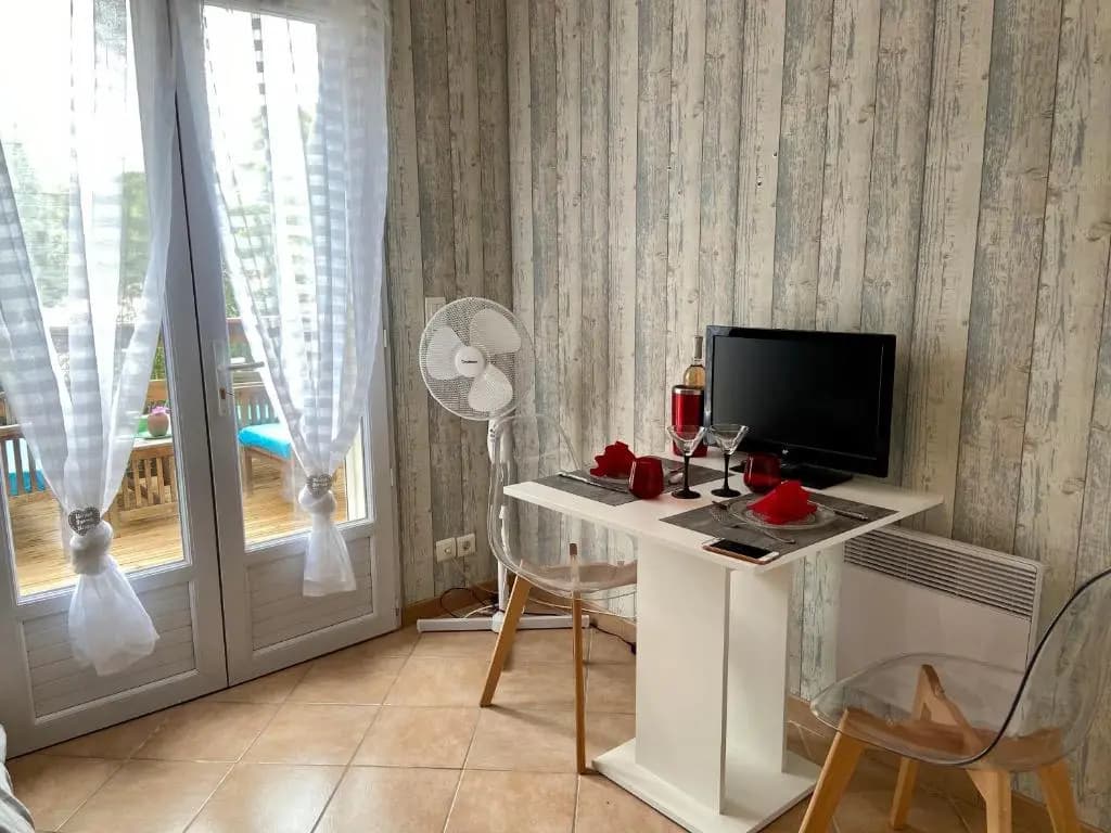 studio indépendant dans villa avec piscine jacuzzi - Photo 1