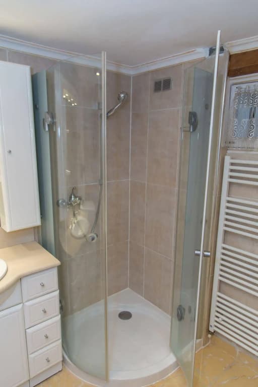 Saint Germain des Prés Apartment - Photo 3