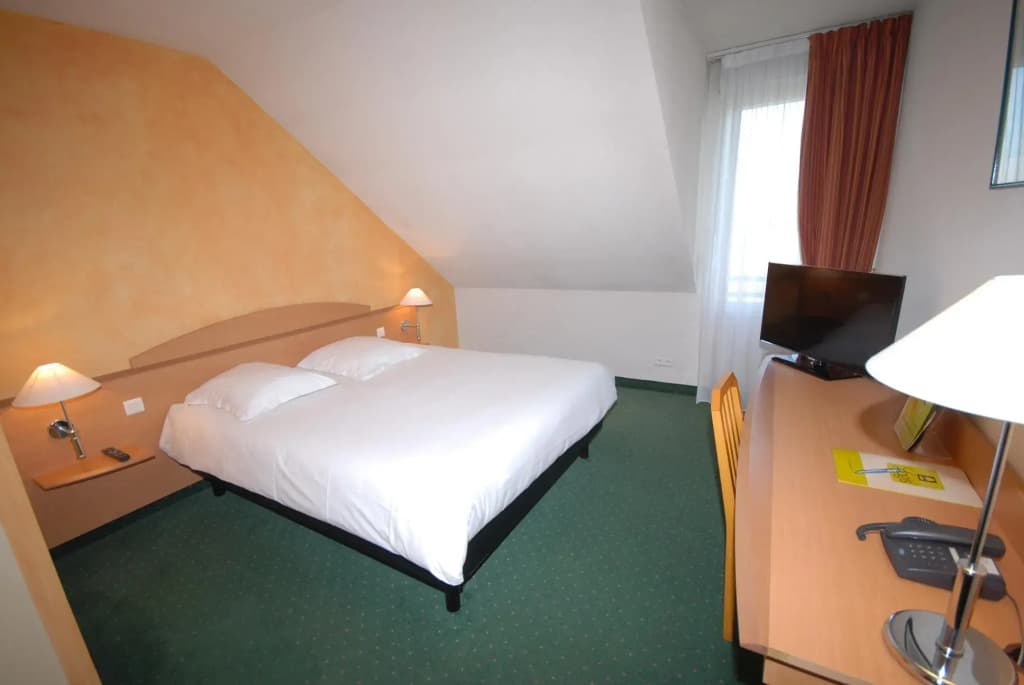 ibis Styles Chartres Sud Barjouville - Miniature 6
