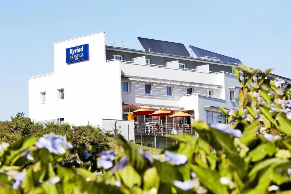 Kyriad Prestige Vannes Centre – Palais Des Arts - Photo 1