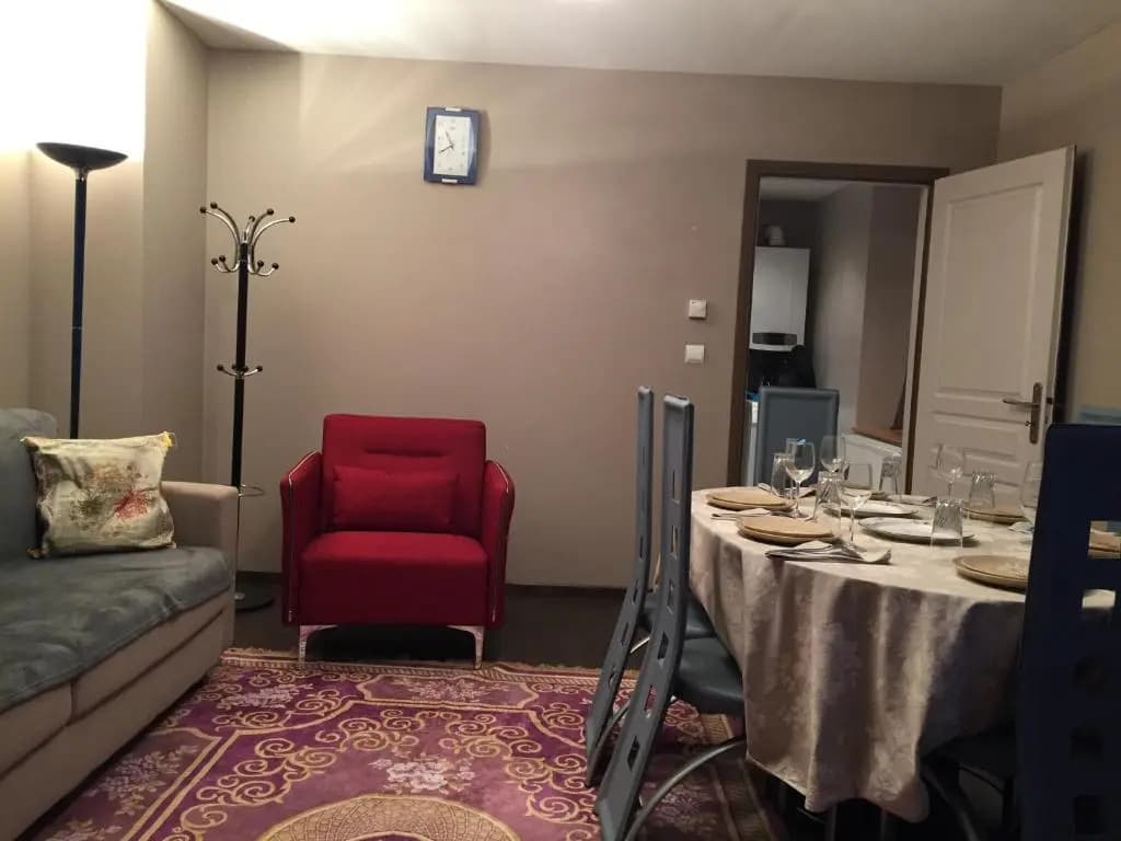 Rochire Location 2 - Photo 2