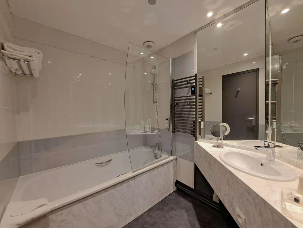 Best Western Crequi Lyon Part Dieu - Miniature 8