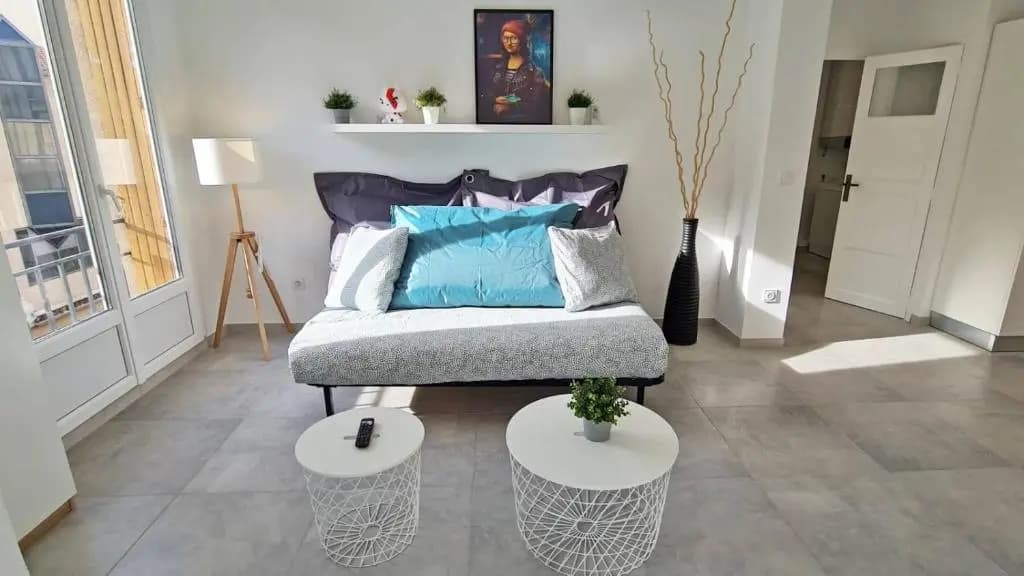 Maxbnb - T2 Balcon 50m2 - Climatise - Ouest - - Photo 3