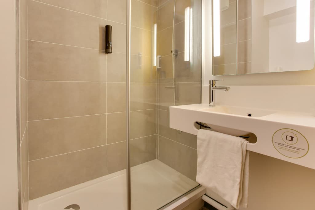 B&B HOTEL Reims Croix Blandin - Miniature 8