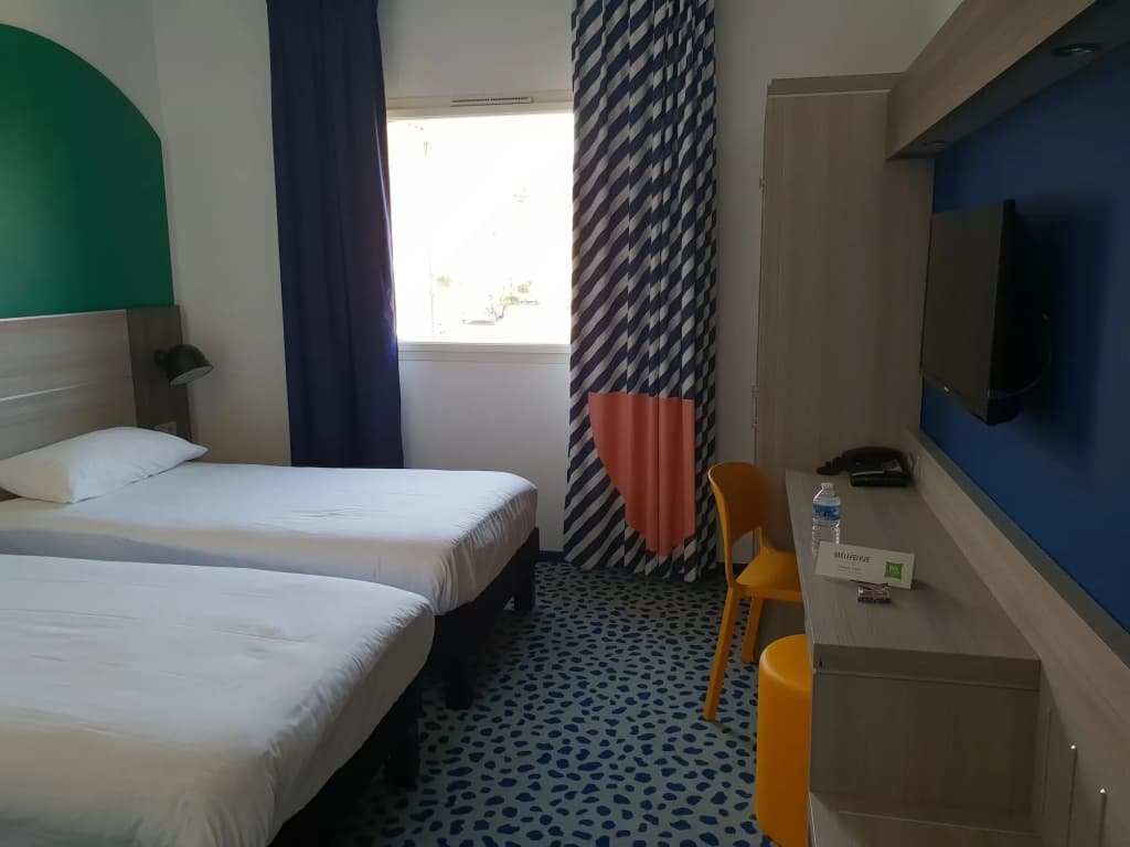 ibis Styles Marseille Plan de Campagne - Photo 1
